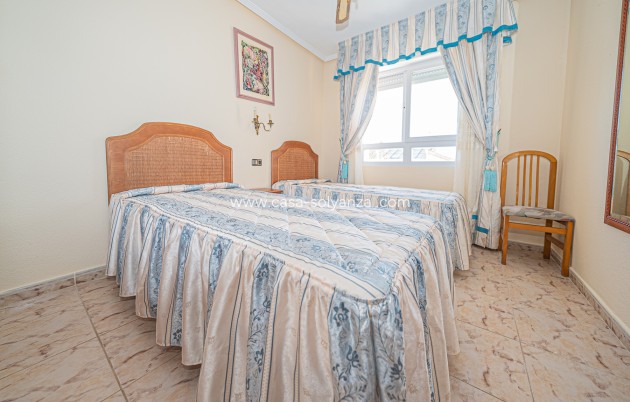 Wiederverkauf - Villa - Torrevieja - El Chaparral