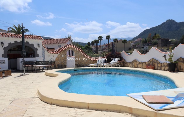 Reventa - Villa - Orba - Inland