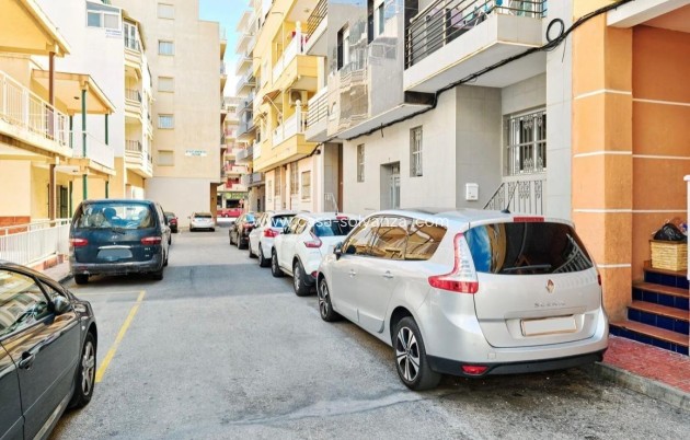 Herverkoop - Appartement / flat - Torrevieja - Center