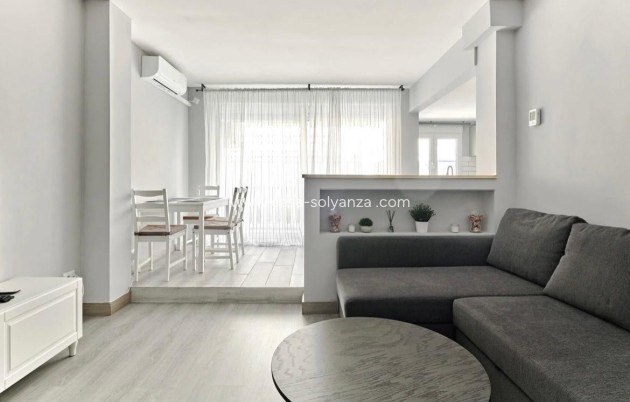 Herverkoop - Appartement / flat - Torrevieja - Center