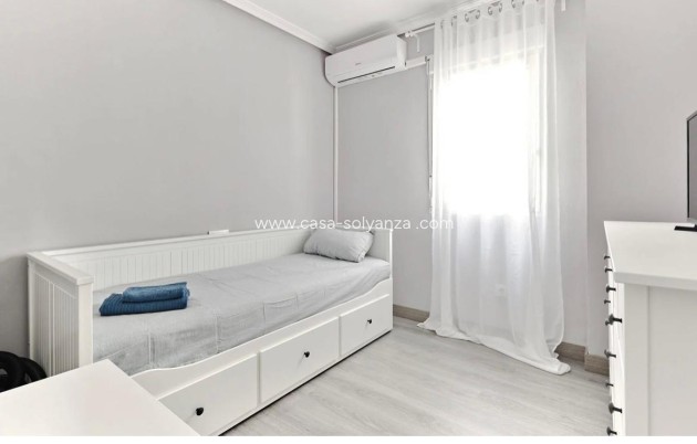 Herverkoop - Appartement / flat - Torrevieja - Center
