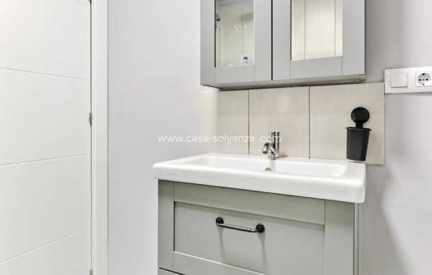 Herverkoop - Appartement / flat - Torrevieja - Center