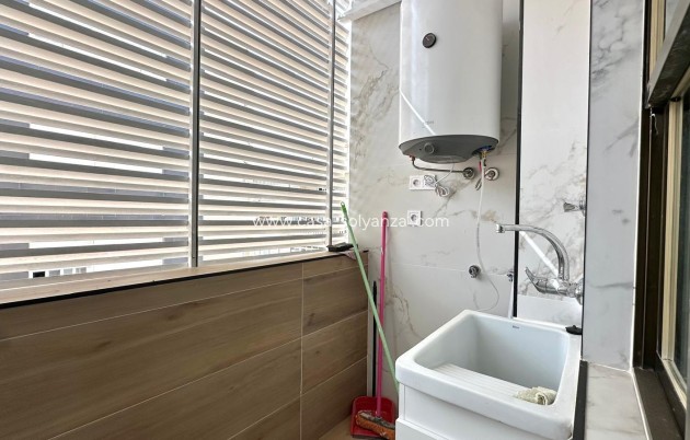 Herverkoop - Appartement / flat - Torrevieja - Center