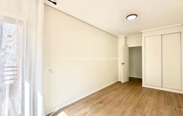 Herverkoop - Appartement / flat - Torrevieja - Center