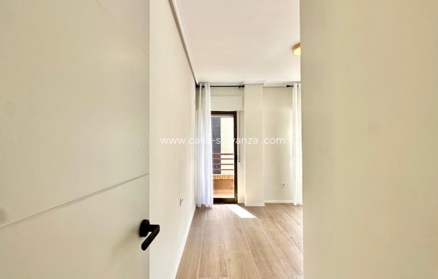 Herverkoop - Appartement / flat - Torrevieja - Center
