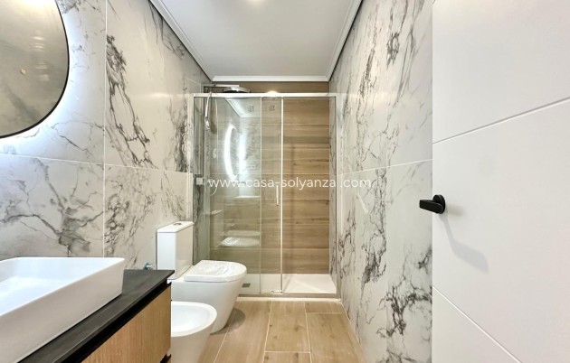 Herverkoop - Appartement / flat - Torrevieja - Center