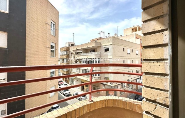 Herverkoop - Appartement / flat - Torrevieja - Center