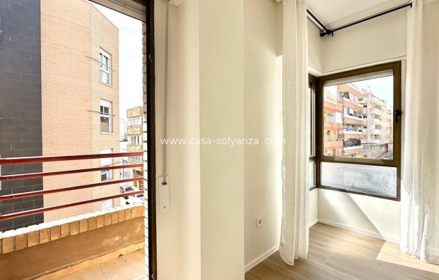 Herverkoop - Appartement / flat - Torrevieja - Center