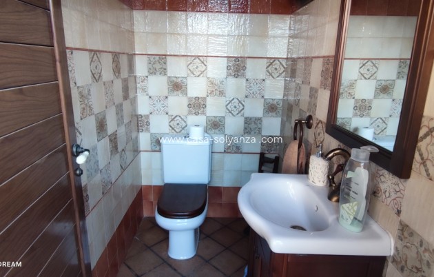 Resale - Villa - Caudete