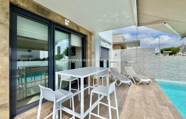 Wiederverkauf - Villa - San Miguel de Salinas - Bellavista