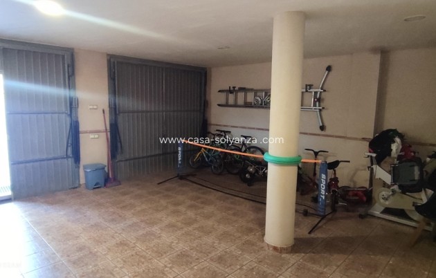 Resale - Villa - Caudete