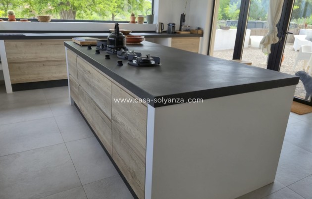 Reventa - Comercial - Almansa
