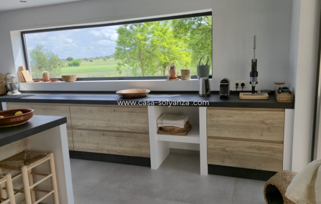 Reventa - Comercial - Almansa