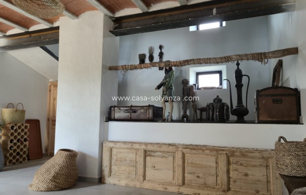 Reventa - Comercial - Almansa
