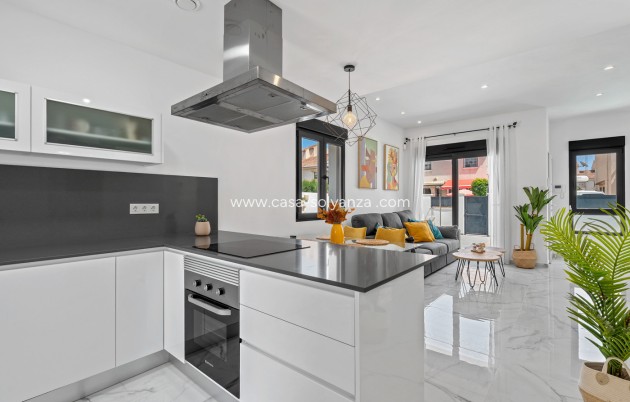 Herverkoop - Villa - Torrevieja