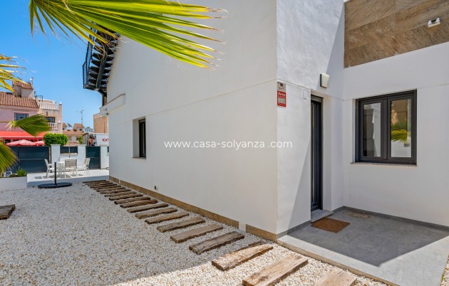 Herverkoop - Villa - Torrevieja