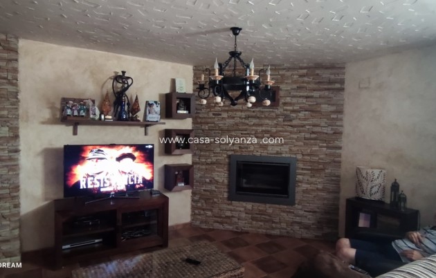 Resale - Villa - Caudete