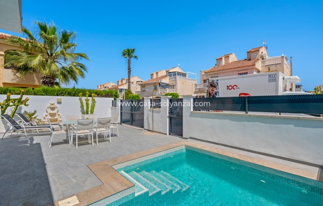 Resale - Villa - Torrevieja - Costa Blanca