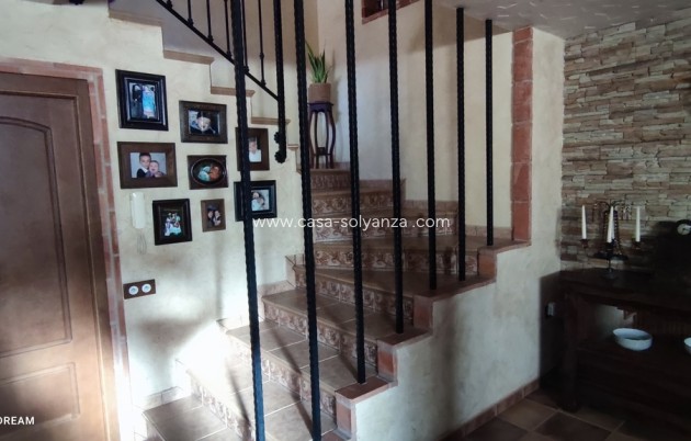 Resale - Villa - Caudete