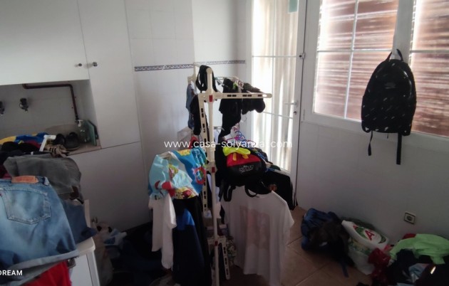 Resale - Villa - Caudete