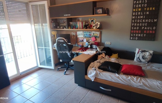 Resale - Villa - Caudete
