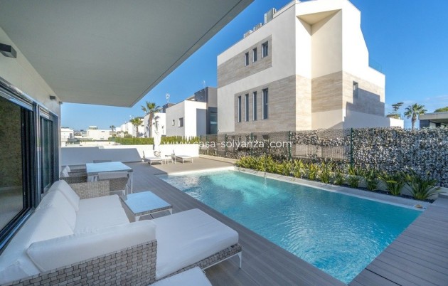 Resale - Villa - Orihuela Costa - Agua Marina