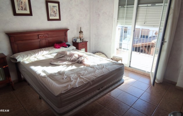 Resale - Villa - Caudete