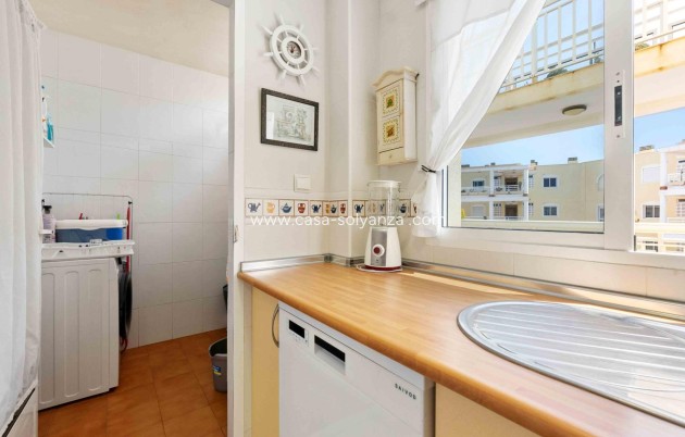 Resale - Apartment / flat - Orihuela Costa - Campoamor