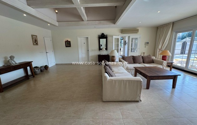 Resale - Villa - Orihuela Costa - Playa Flamenca