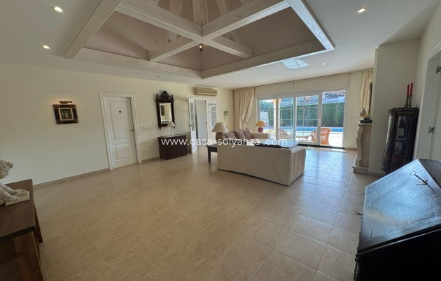 Resale - Villa - Orihuela Costa - Playa Flamenca