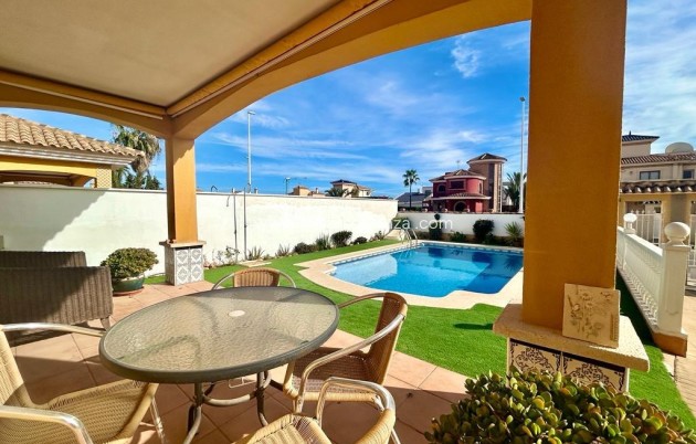 Resale - Villa - Orihuela Costa - Cabo Roig