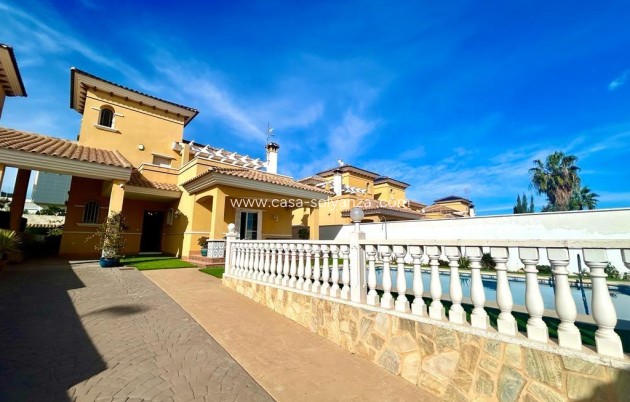 Resale - Villa - Orihuela Costa - Cabo Roig