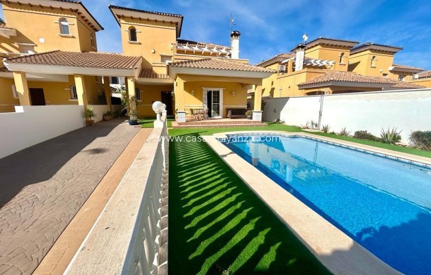 Resale - Villa - Orihuela Costa - Cabo Roig