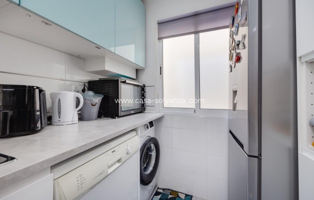 Herverkoop - Appartement / flat - Torrevieja - Playa De Los Naufragos