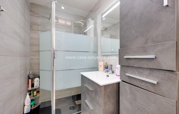 Herverkoop - Appartement / flat - Torrevieja - Playa De Los Naufragos