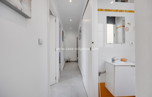 Herverkoop - Appartement / flat - Torrevieja - Playa De Los Naufragos