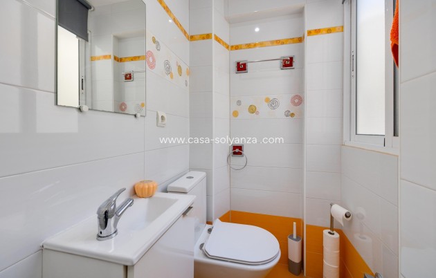Herverkoop - Appartement / flat - Torrevieja - Playa De Los Naufragos