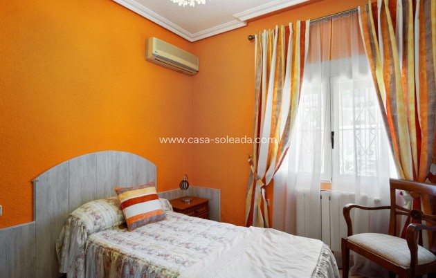 Revente - Villa - Orihuela Costa - Campoamor