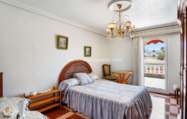 Revente - Villa - Orihuela Costa - Campoamor