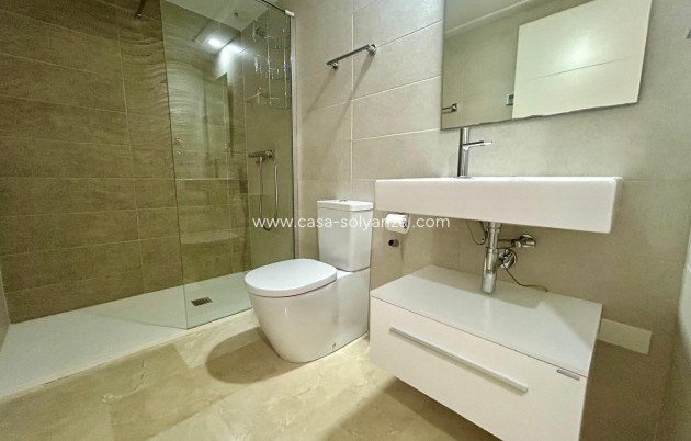 Resale - Apartment / flat - Torrevieja - Punta Prima