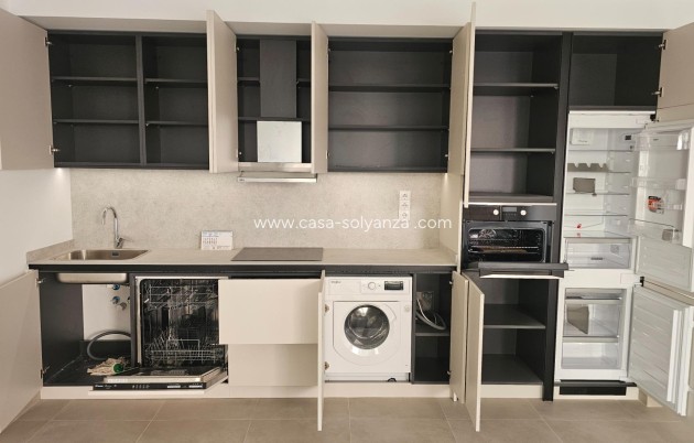 Herverkoop - Appartement / flat - Torrevieja - Paseo Maritimo