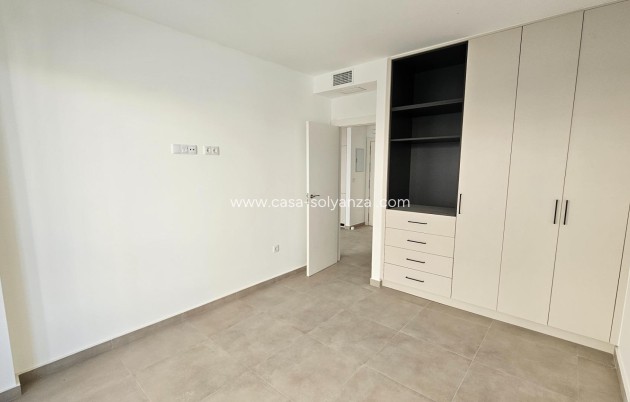 Herverkoop - Appartement / flat - Torrevieja - Paseo Maritimo