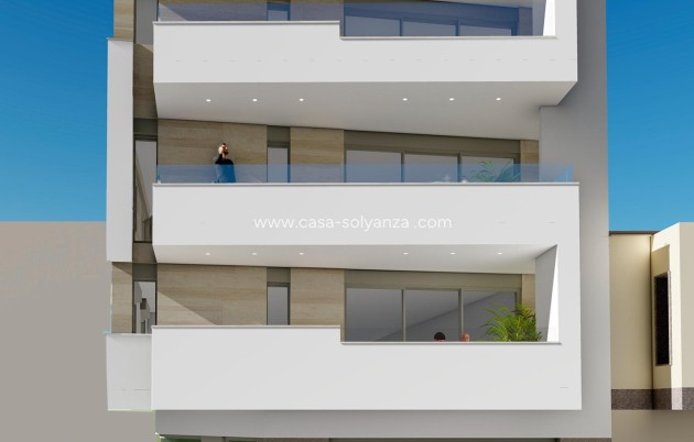 Herverkoop - Appartement / flat - Torrevieja - Paseo Maritimo