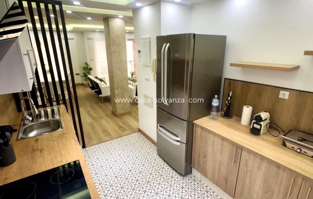 Herverkoop - Appartement / flat - Torrevieja - Centro - Muelle Pesquero