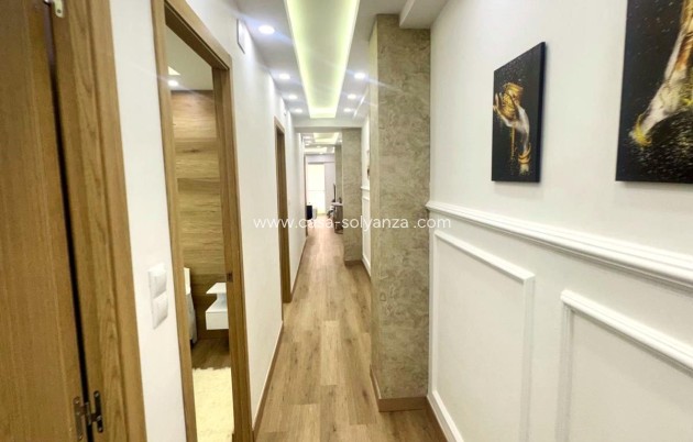 Herverkoop - Appartement / flat - Torrevieja - Centro - Muelle Pesquero