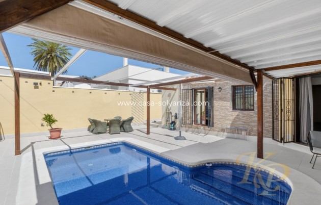 Resale - Villa - Torrevieja - Costa Blanca