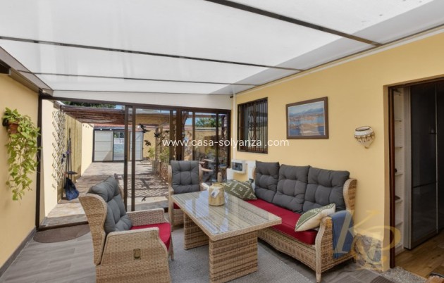 Resale - Villa - Torrevieja - Costa Blanca