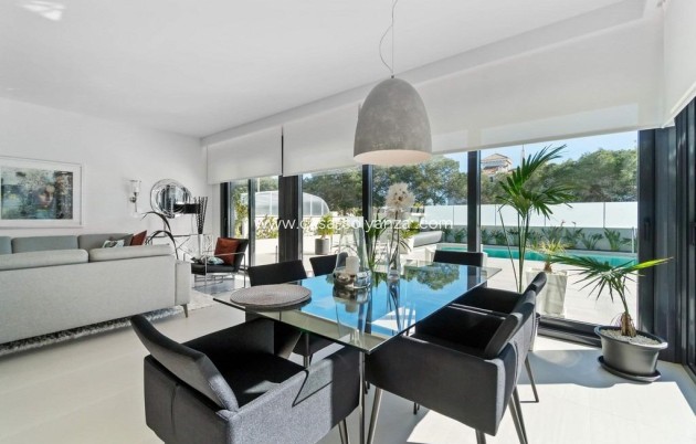Resale - Villa - Orihuela Costa - Campoamor
