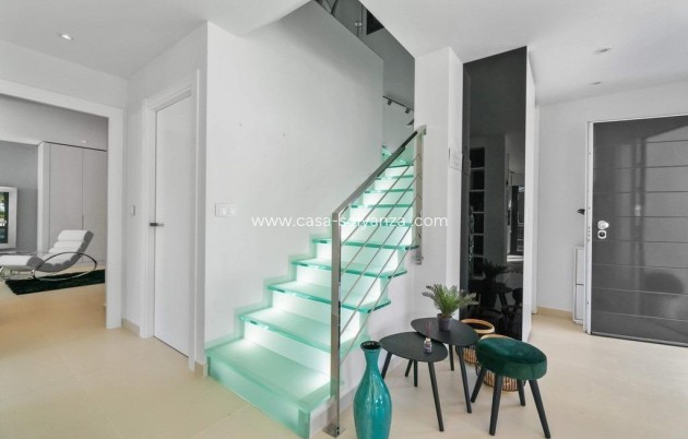 Resale - Villa - Orihuela Costa - Campoamor
