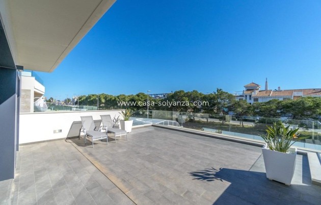 Resale - Villa - Orihuela Costa - Campoamor